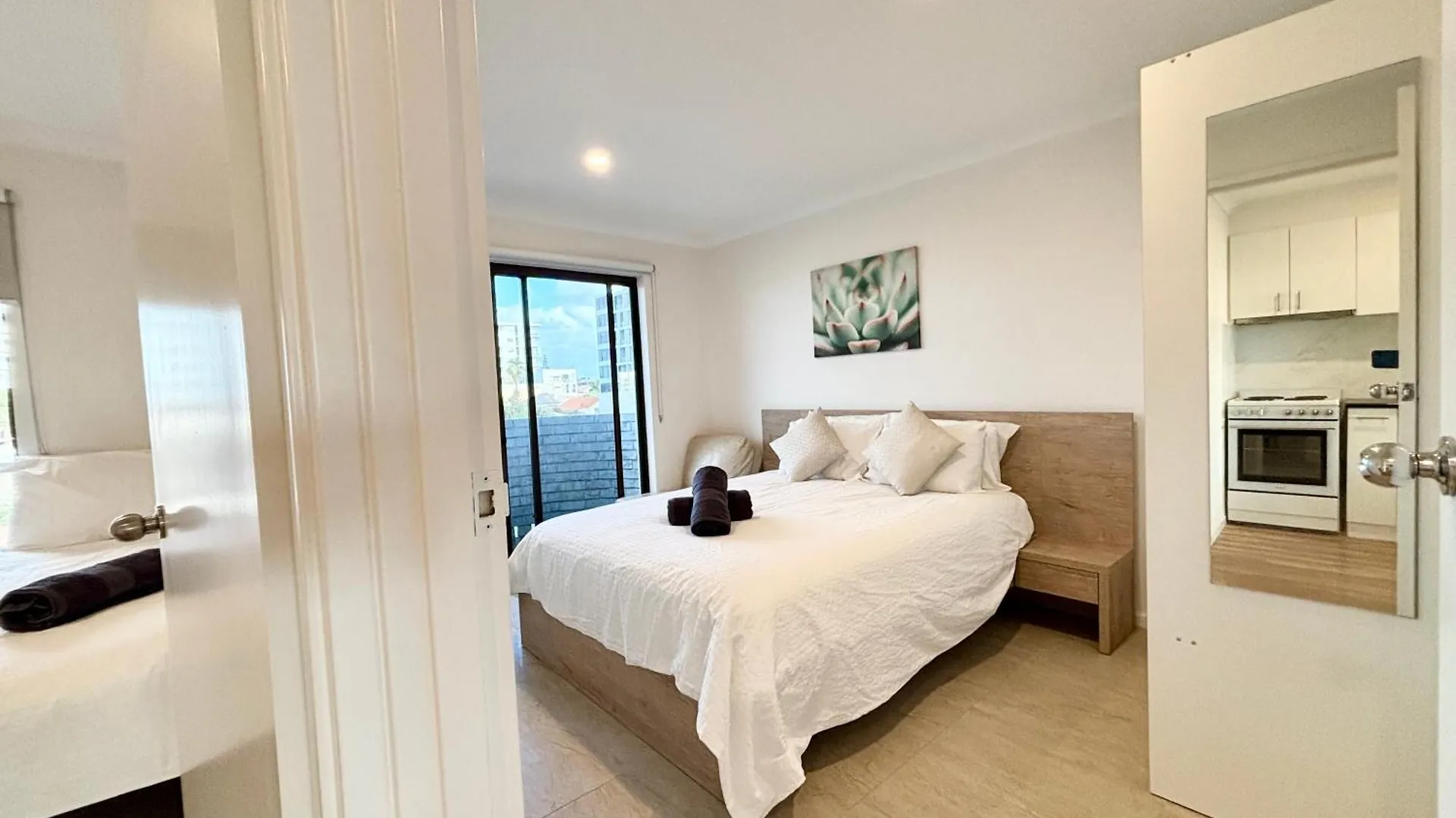 Coastal Ocean Views & Breezes Aparthotel Περθ 0*,  Αυστραλία